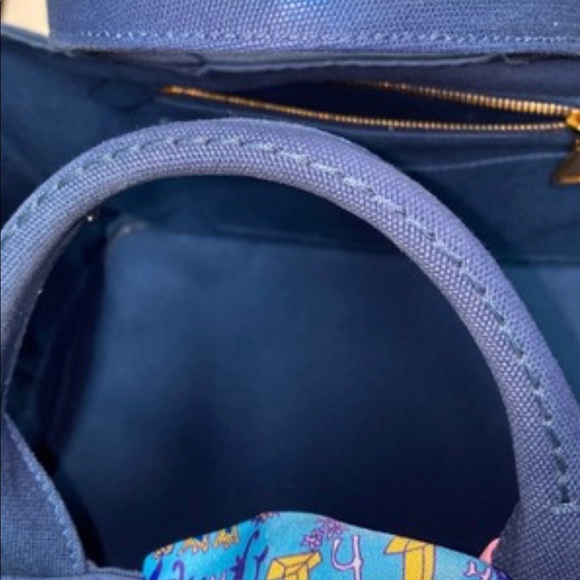 Prada Canapa - Picture 11 of 12